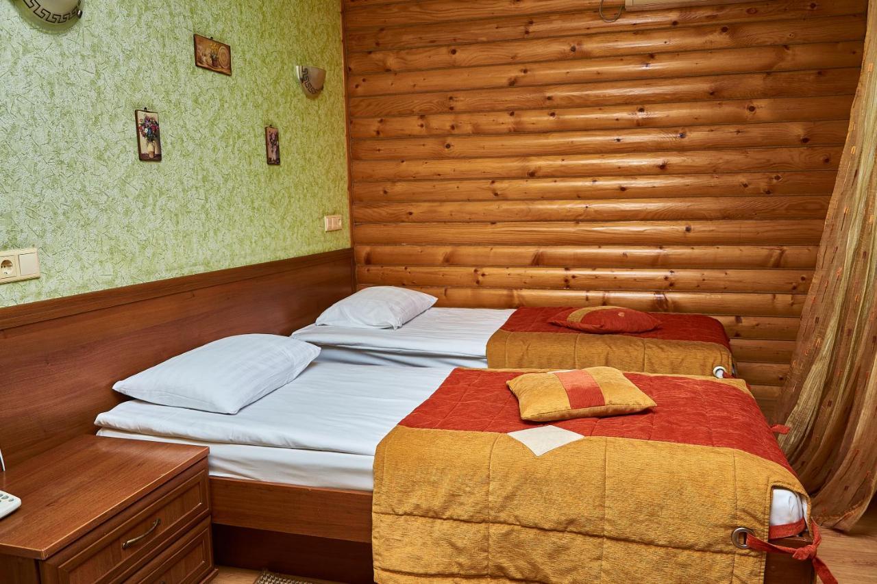 Gostiniy Dvor Non-Stop Hotell Cherson Exteriör bild
